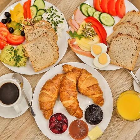 Kazimierz Charm - By Upstairs * Krakau